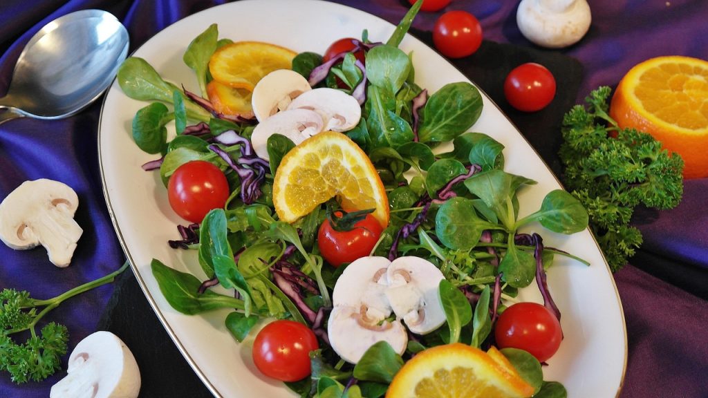A plate of healthy eating salad
