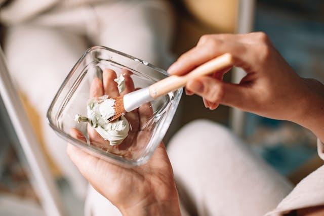 Diy guide to build your seasonal natural skin care routine 