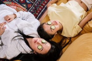Diy natural skin care routine using safe and natural ingredients 
