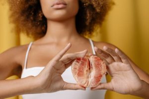 How a healthy diet support natural skin care routine 