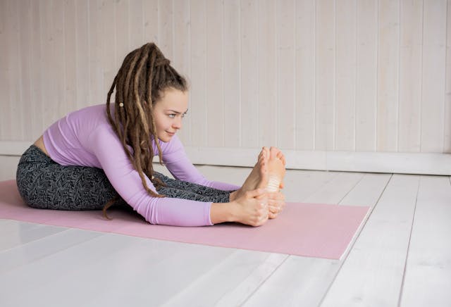 Home Workout Tips for Beginners - Simple Exercises at Home for Fitness