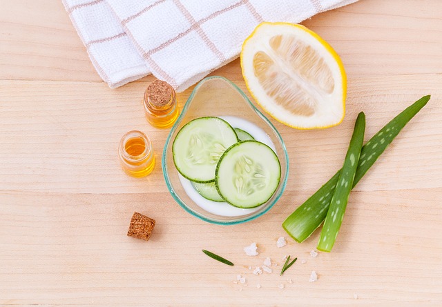 Natural home remedies for glowing skin with honey, turmeric, and aloe vera