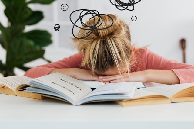 Natural sleep mental wellness tips - sleep's role in memory and creative thinking 