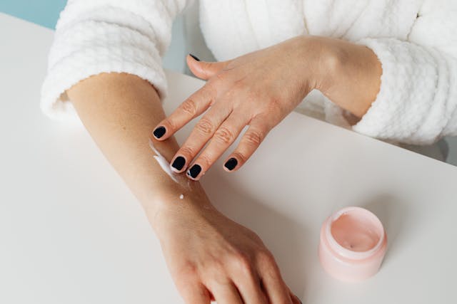 Why seasonal natural Skin Care works better than one routine 