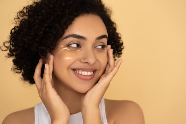Long-term under eye brightening home remedies for naturally glowing eyes