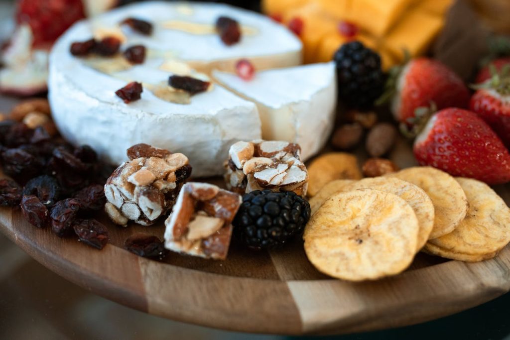 Top 20 healthy snacks under 200 calories to boost energy and stay fit