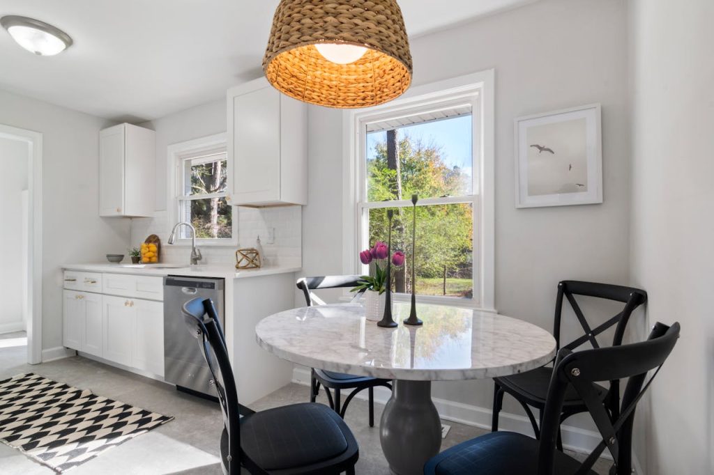 Smart and efficient small apartment storage hacks for organized living