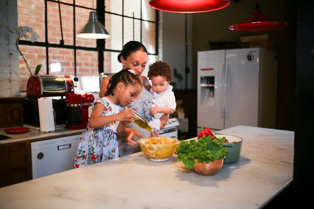 Smart Kitchen Gadgets for Easy and Healthy Cooking in Modern Kitchen