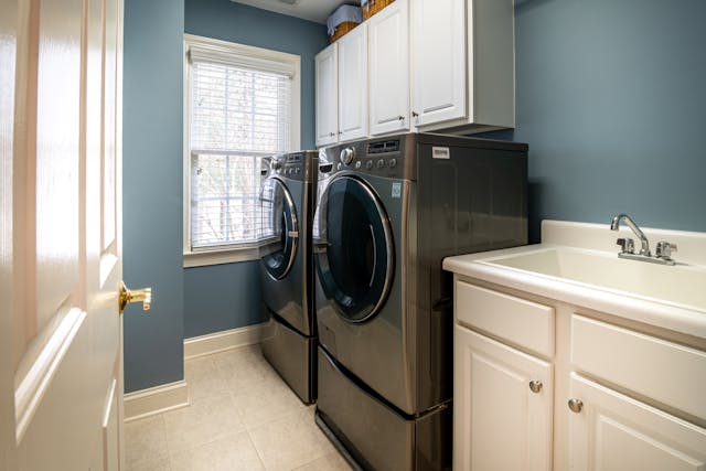 Smart Laundry Room Hacks to Save Time & Space