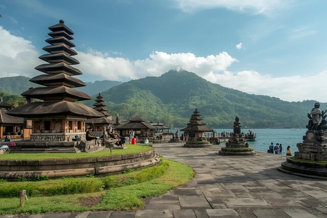 Digital Nomad Travel Spots showcasing wellness and work-life balance
